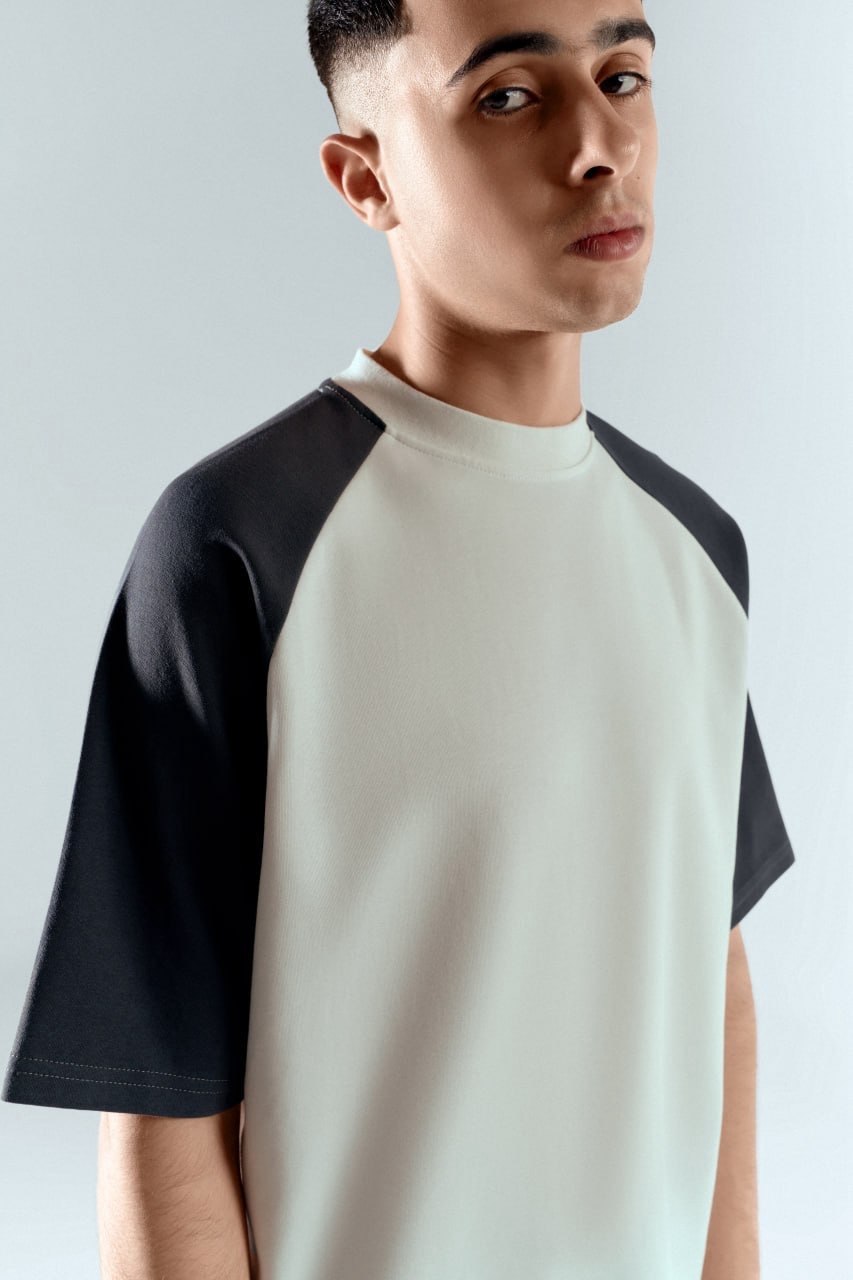 ARO Contrast Raglan Oversized T-Shirt – Off White & Charcoal